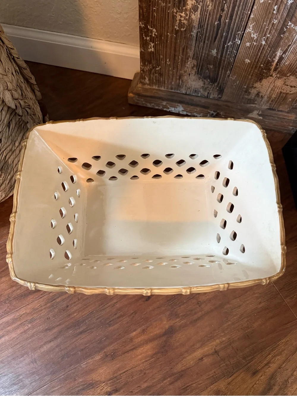 Ceramic Lattice/Woven Apple Basket, Apple Motif